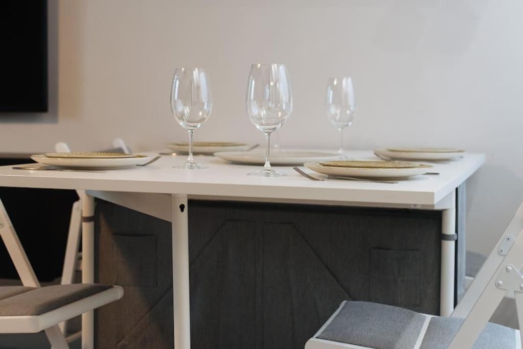 Ad2B Apartment, 300M From Cathedral With 2Br セビリア エクステリア 写真